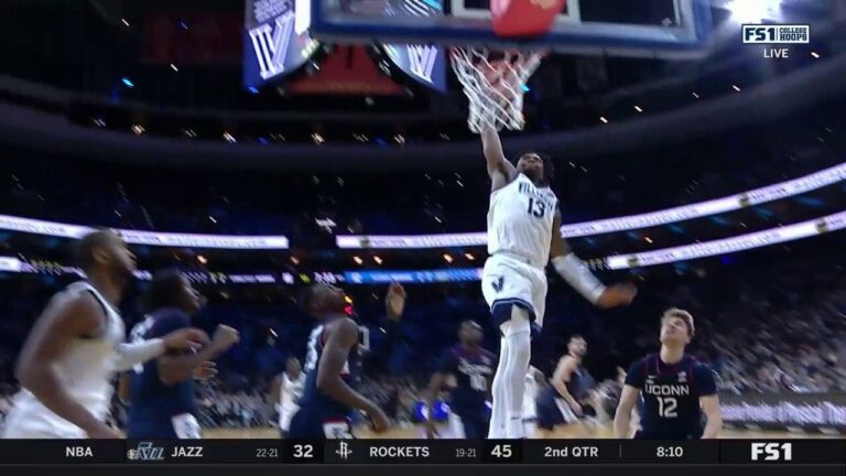 Hakim Hart drills a dunk as Villlanova trims UConn