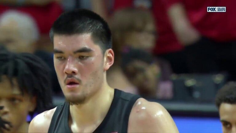 Zach Edey throws down a dunk, extending Purdue