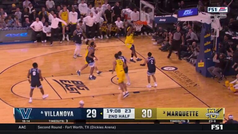 Chase Ross throws down a dunk, extending Marquette