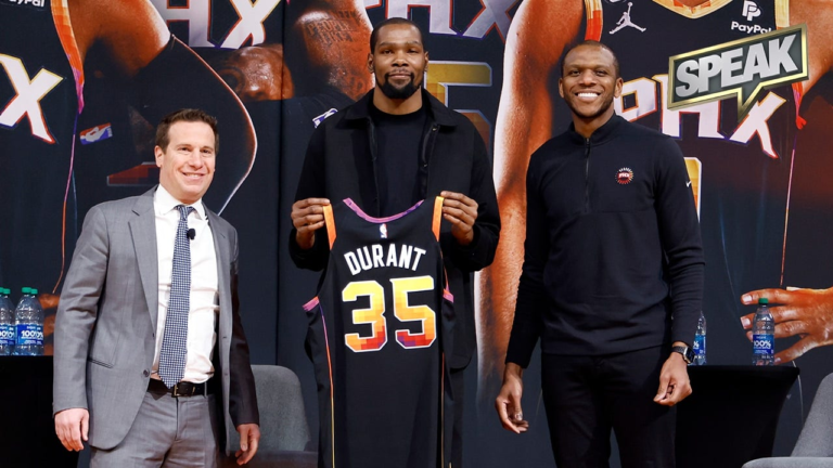 Does Kevin Durant have more to gain or lose in Phoenix?