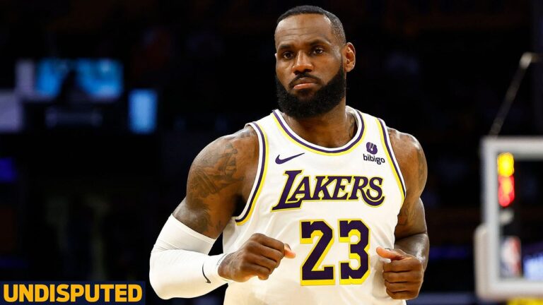 LeBron all smiles with Jeanie Buss: This indicate King James re-signs w/ Lakers?