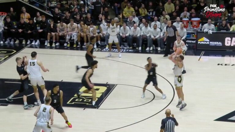 Mason Gillis sinks a CLUTCH 3-pointer to seal Purdue