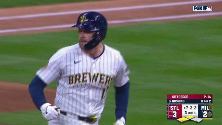 Rhys Hoskins blasts a 3-run home run, giving Brewers lead over Cardinals