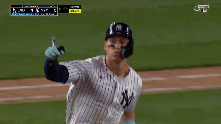 Aaron Judge MASHED a solo homer to extend Yankees