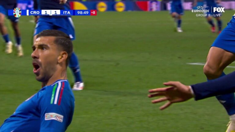 Mattia Zaccagni scores in stoppage time to bring Italy to a 1-1 draw with Croatia