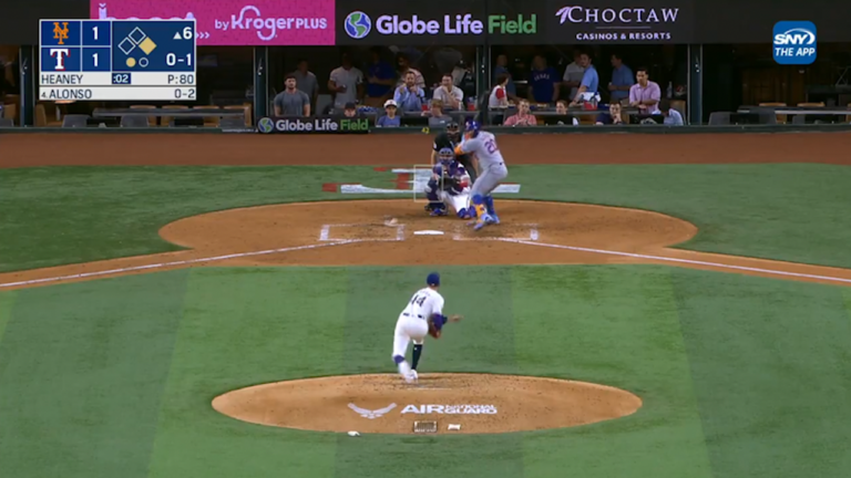 Pete Alonso smashes a two-run home run as the Mets grab a lead over the Rangers