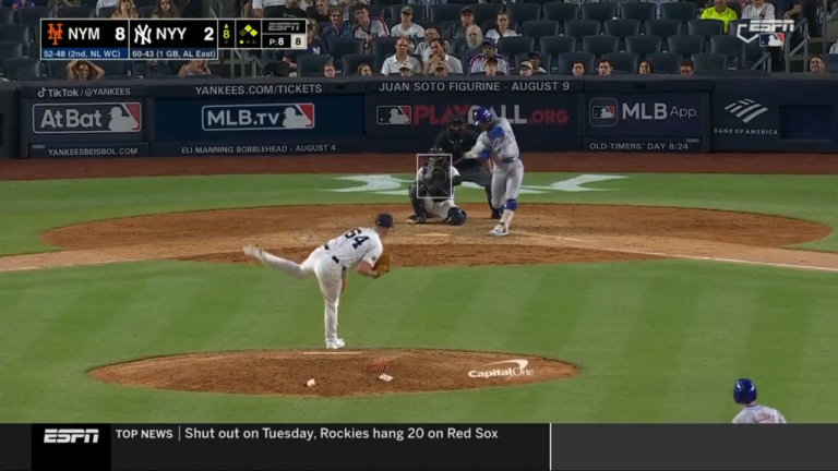 Francisco Lindor slams his second homer of the night against the Yankees, capping off a 12-3 win and season sweep for the Mets