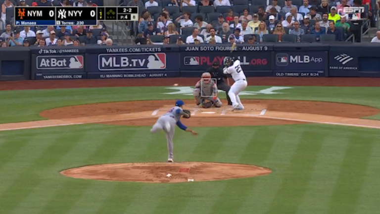 Gleyber Torres slams a home run to put the Yankees on the board first vs. Mets