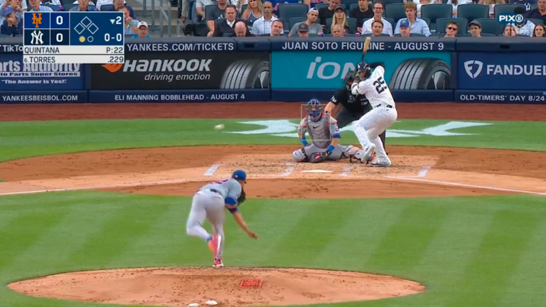 Gleyber Torres smashes a home run to put the Yankees on the board first over the Mets