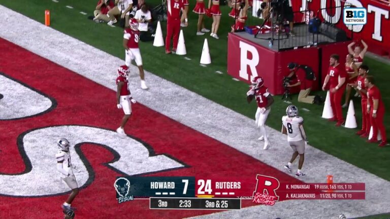 Athan Kaliakmanis finds Samuel Brown V for a 34-yard touchdown, extending Rutgers