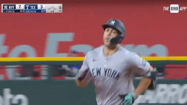 Giancarlo Stanton CRUSHES a solo home run to extend Yankees