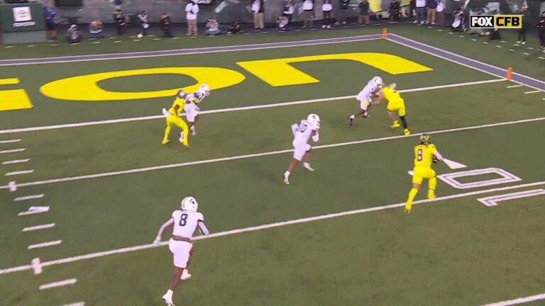 Dillon Gabriel scrambles for a nine-yard TD, giving Oregon the lead over Michigan State