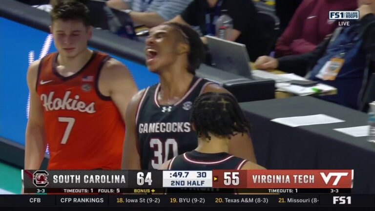 Collin Murray-Boyles throws down an and-1 slam dunk to secure South Carolina